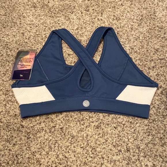 NWT - Activewear Lot size medium - Picture 3 of 12